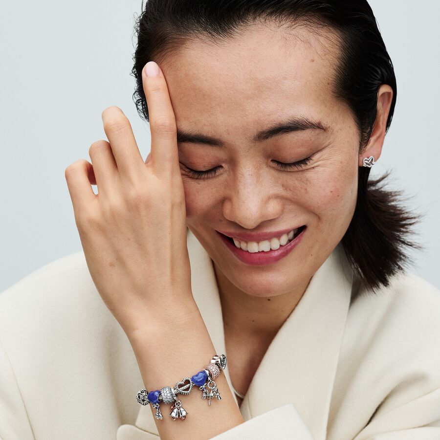 Brincos Sparkling Infinity Heart