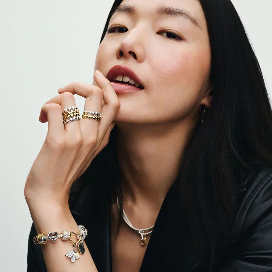 Anel Fila de Corações