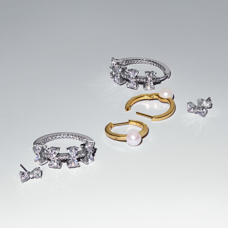 Brincos Espigão Laço Pequeno Brilhante