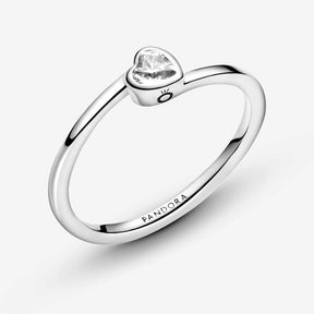 Anel Clear Tilted Heart Solitaire