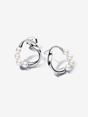 Brincos espigão círculo de forma orgânica e pérolas de cultura de água doce tratadas