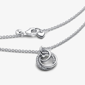 Colar Family Always Encircled