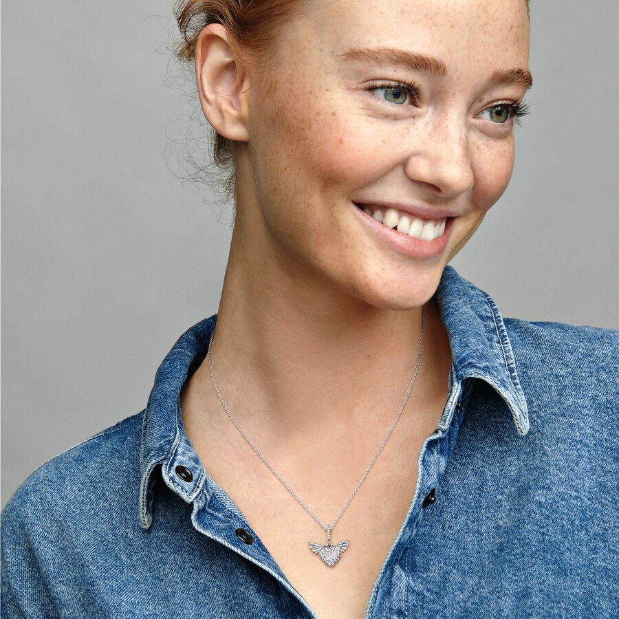 Colar Pavé Coração e Asas de Anjo