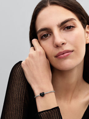 Conta Coração Preto Prata