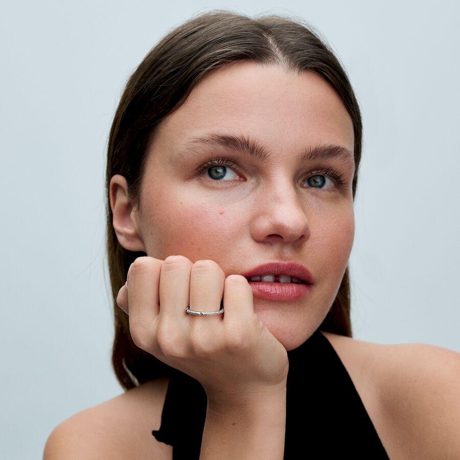 Anel Pandora ME Texture & Stones