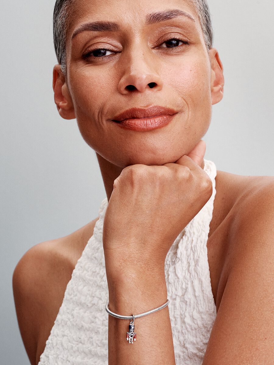 Conta Pendente Quebra-Nozes Móvel Prata