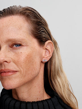 Brincos Espigão Laço Brilhante